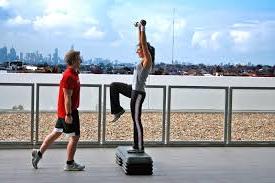 couple doing workout 